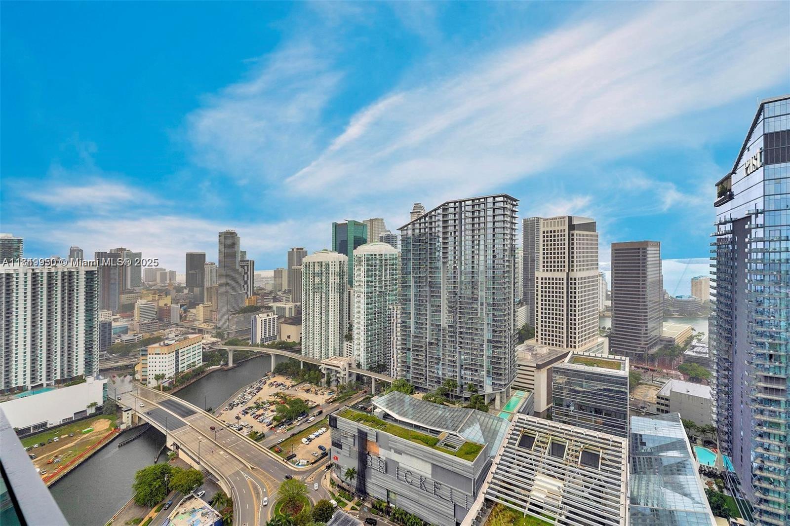 image Rise Condo42