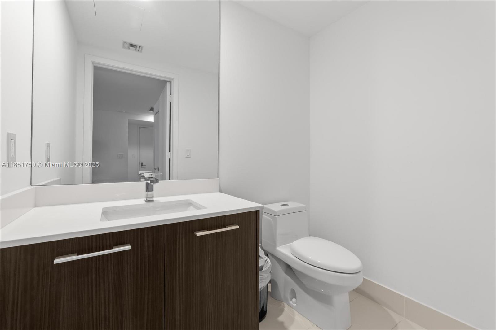 image Brickell Heights East12