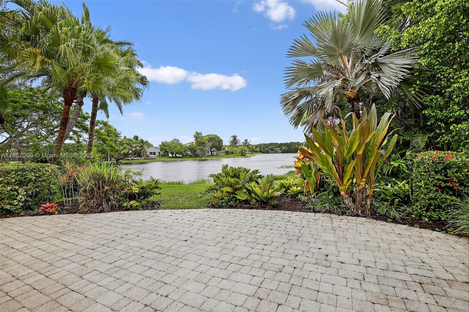 372 Cameron Dr