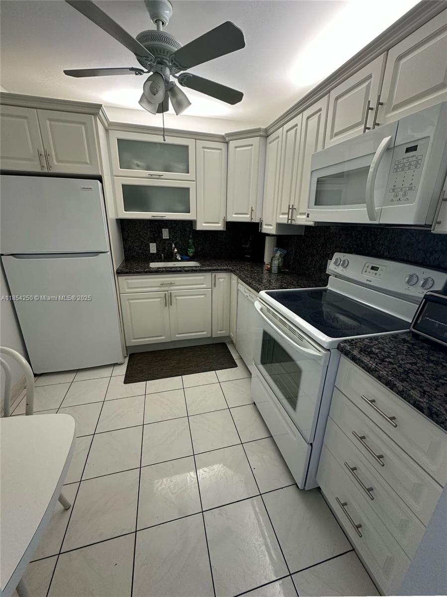 image ARLEN HOUSE EAST20