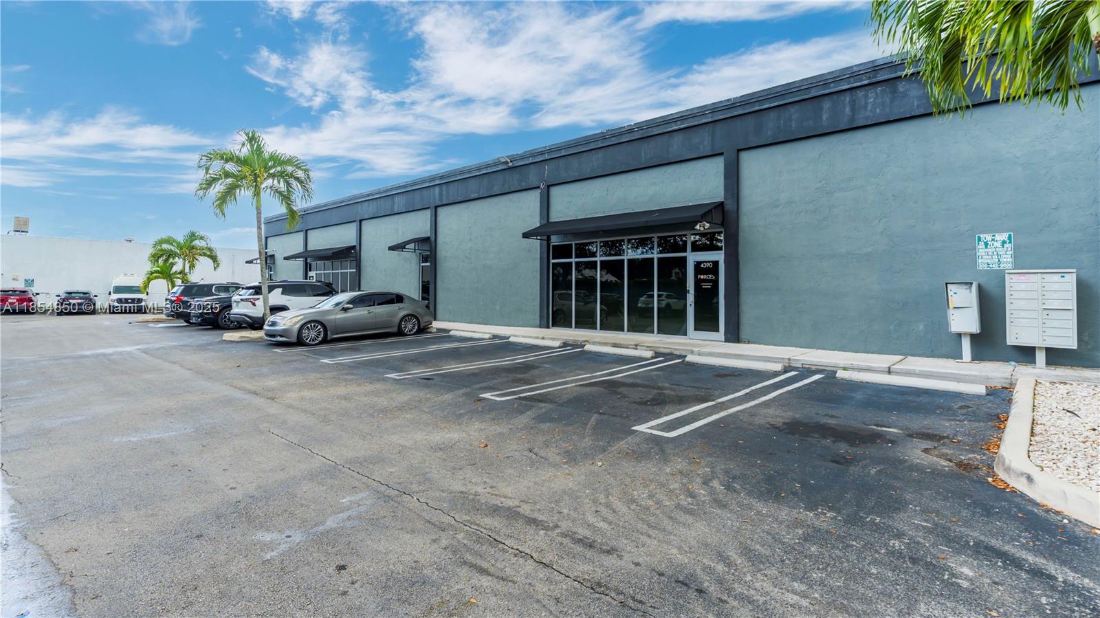 4310 SW 73rd Ave #438890