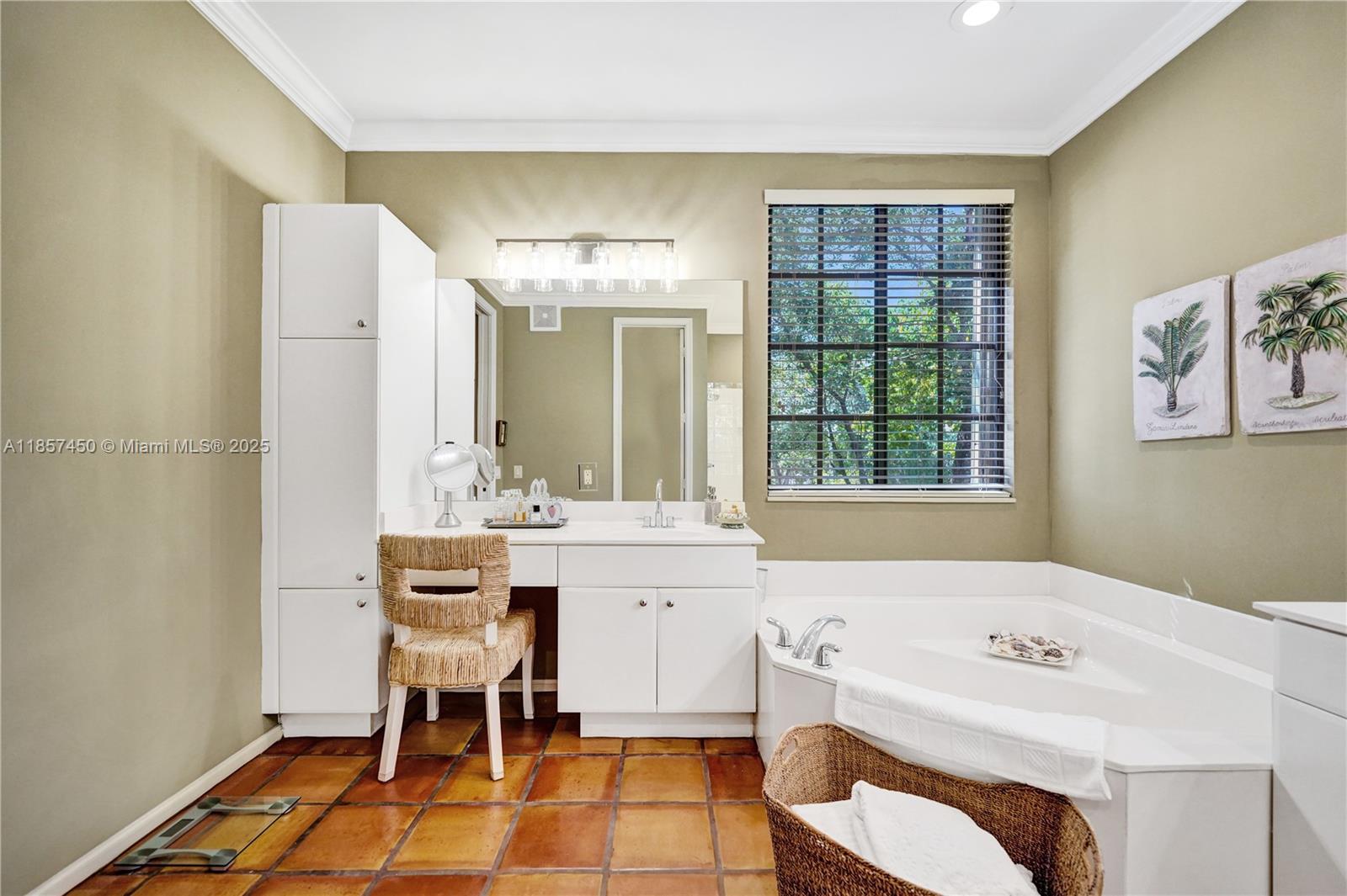 Undisclosed Address Weston, FL 33326