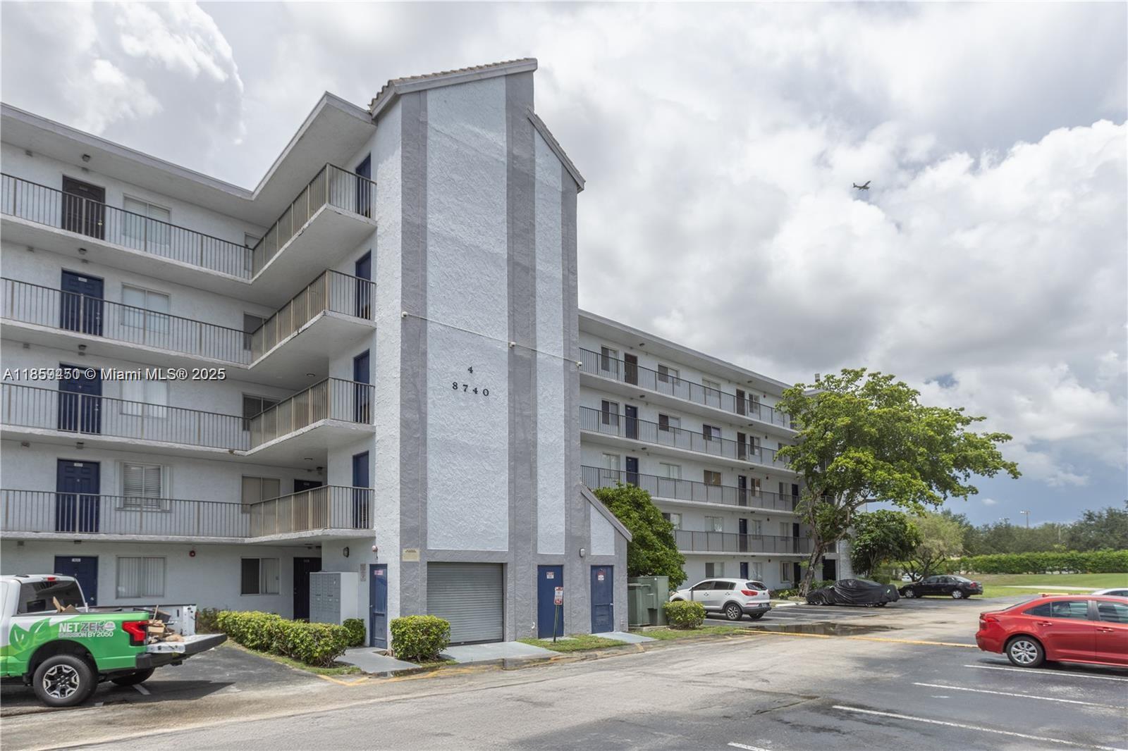 8740 N Sherman Cir #408
