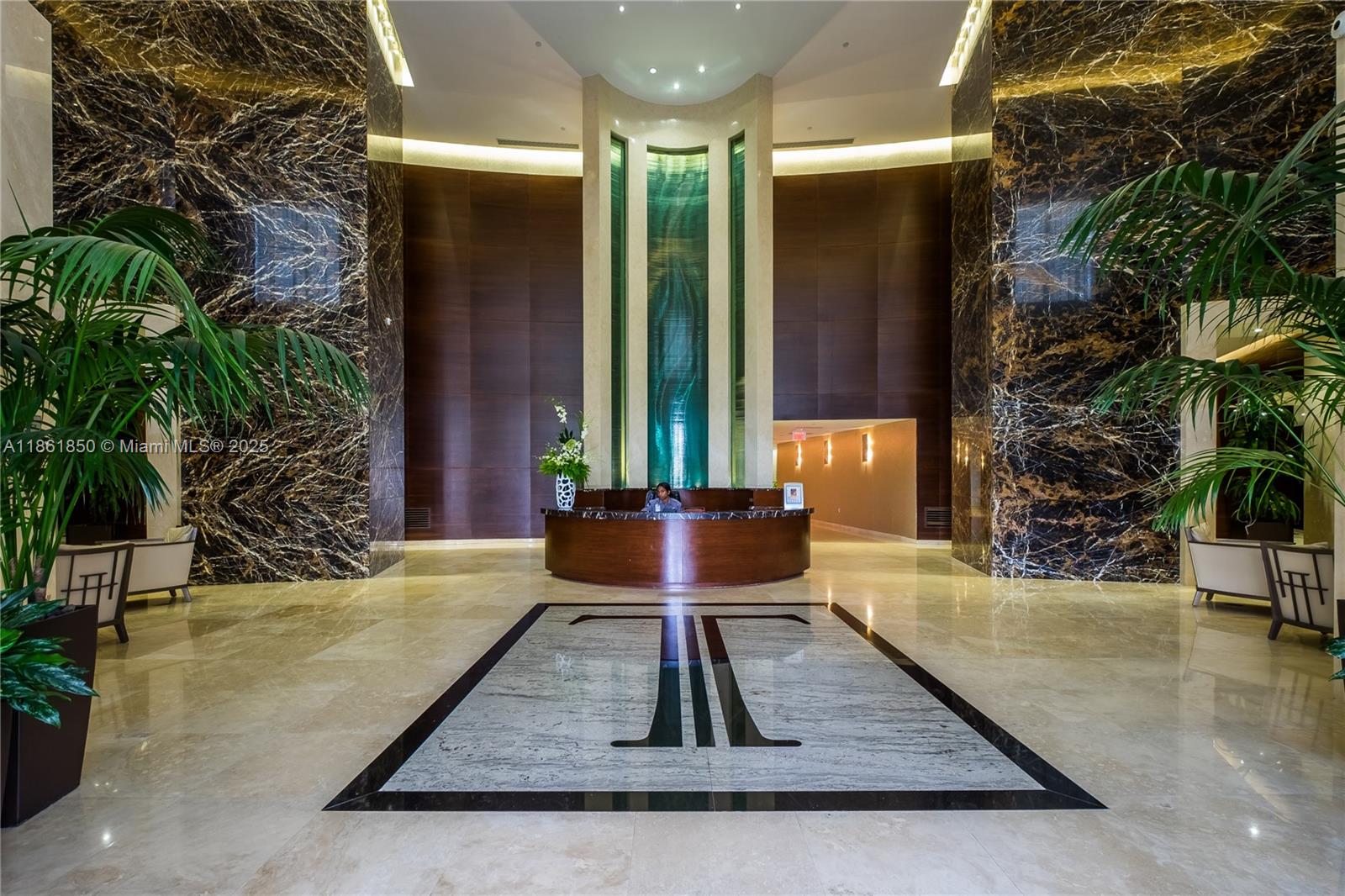 15811 Collins Ave #2305