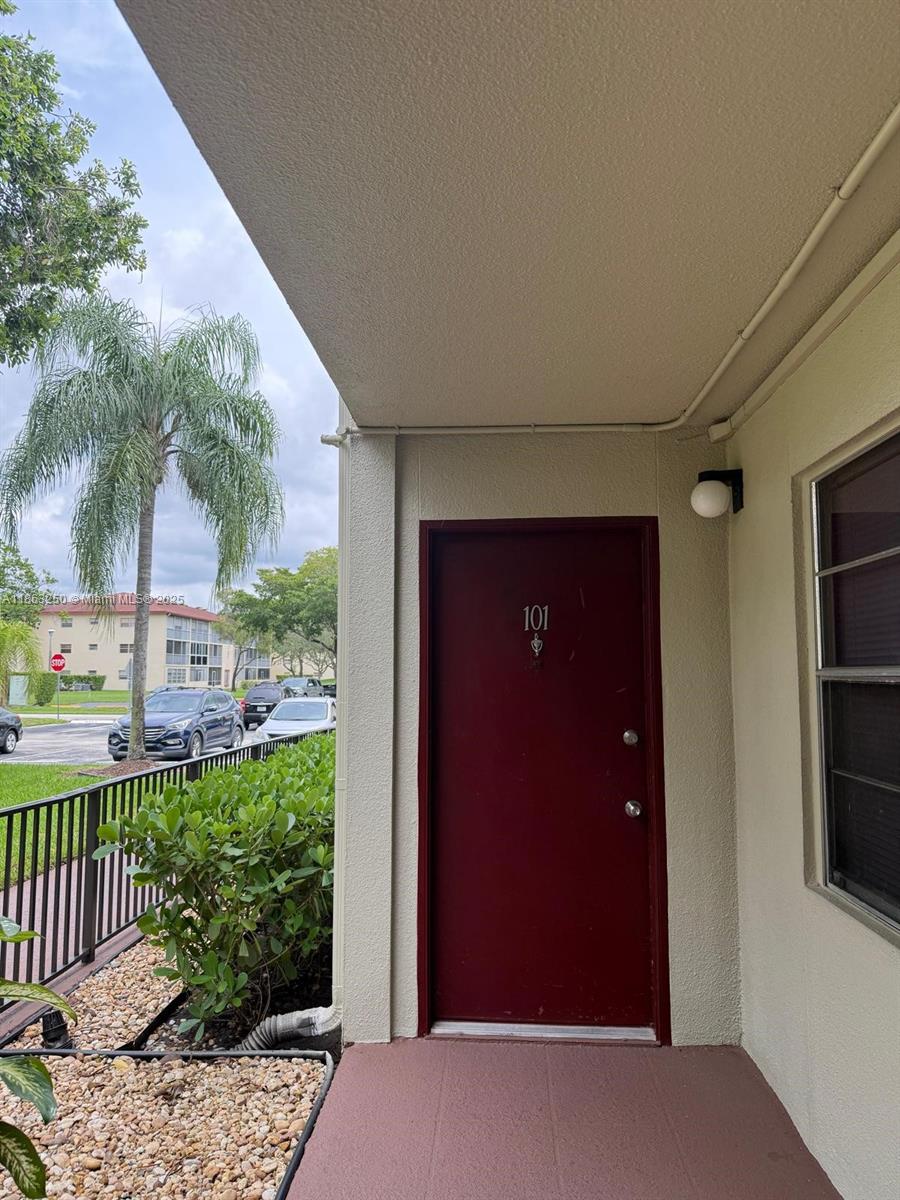 150 SW 134th Way #101R