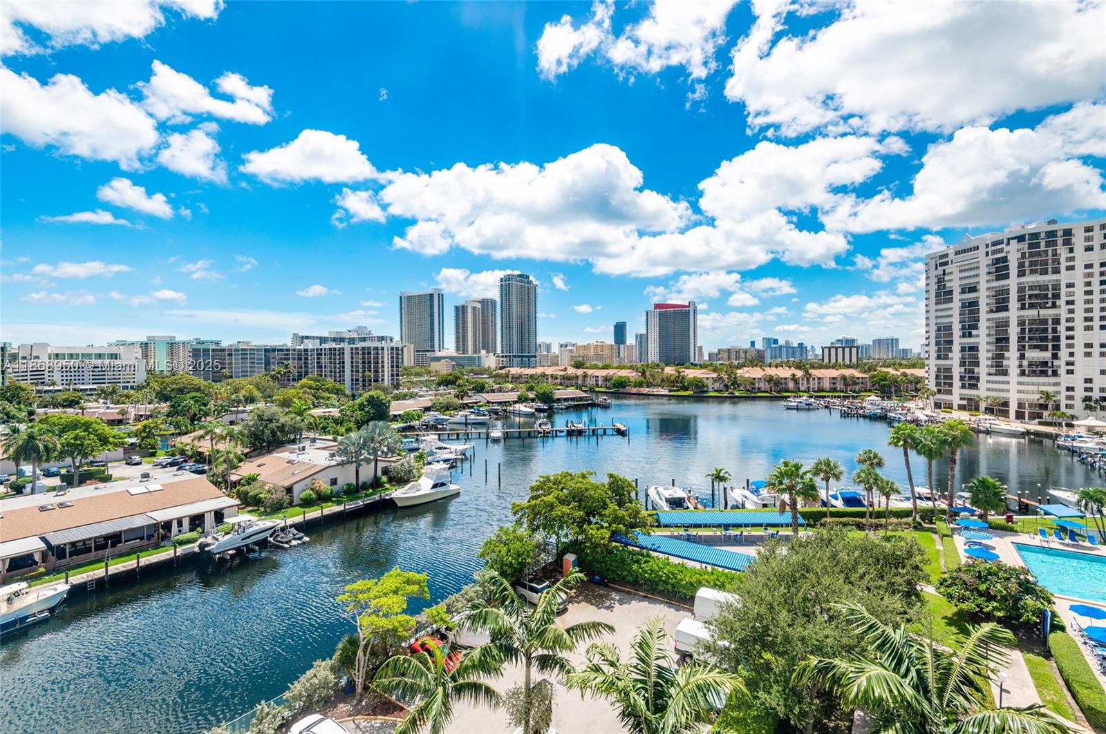 2500 Parkview Dr #821