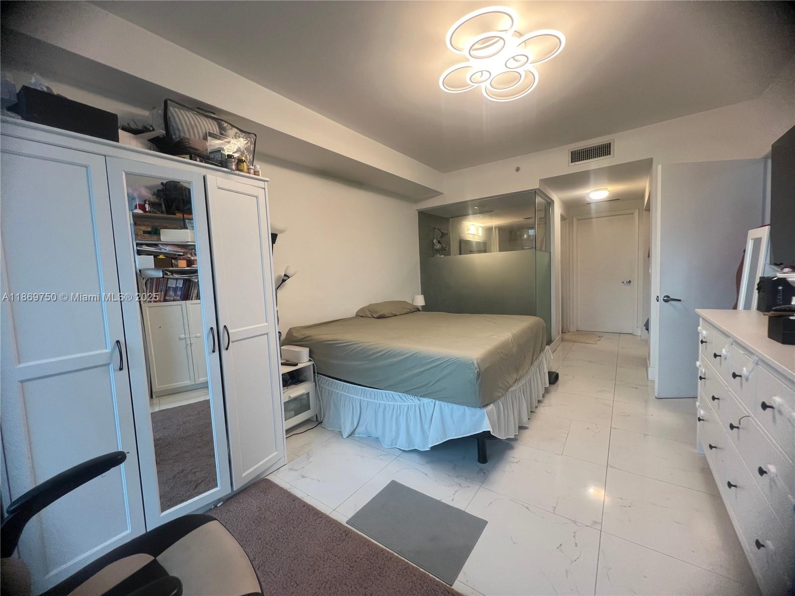 image Mint Condo11