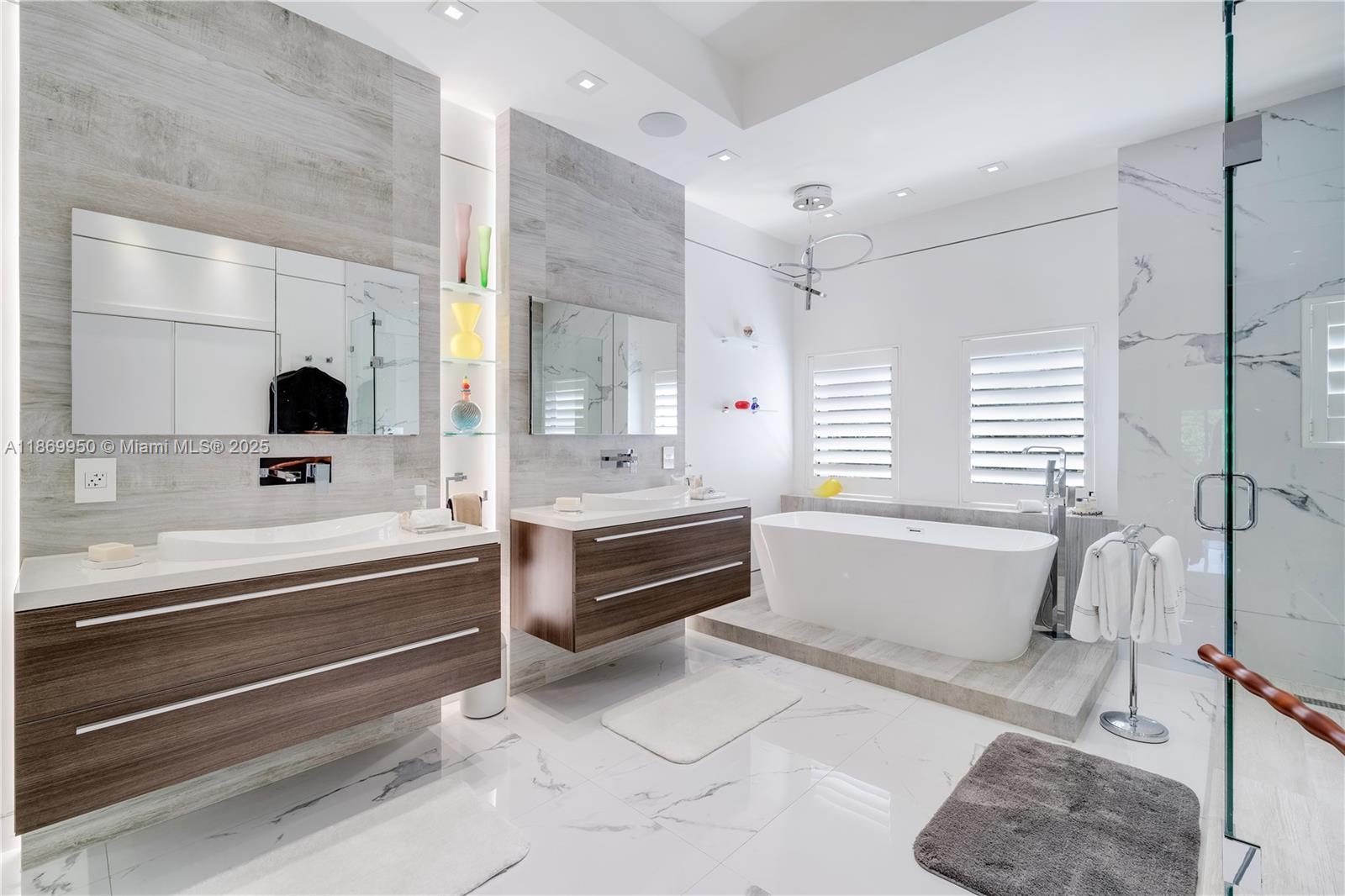 19411 NE 17th Ave Miami, FL 33179