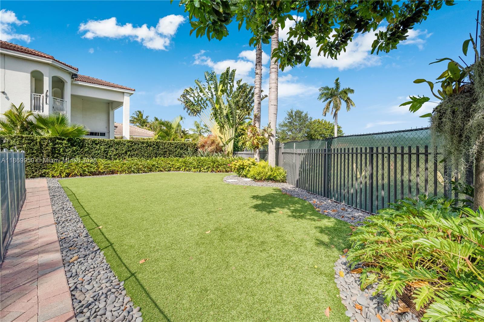 19411 NE 17th Ave Miami, FL 33179