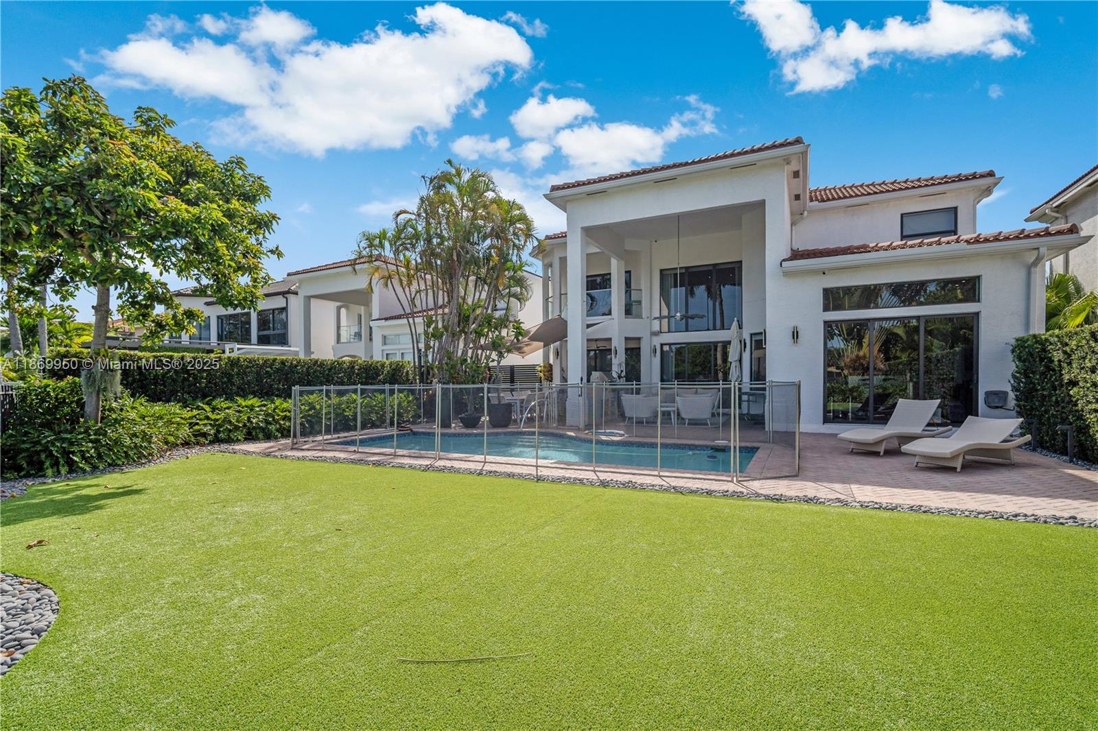 19411 NE 17th Ave Miami, FL 33179