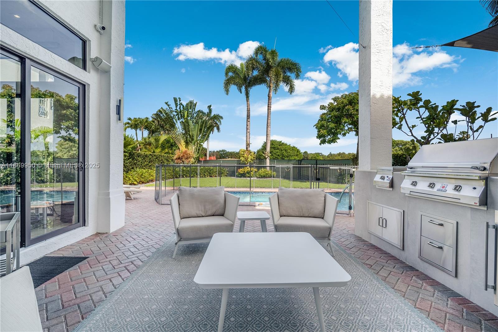 19411 NE 17th Ave Miami, FL 33179