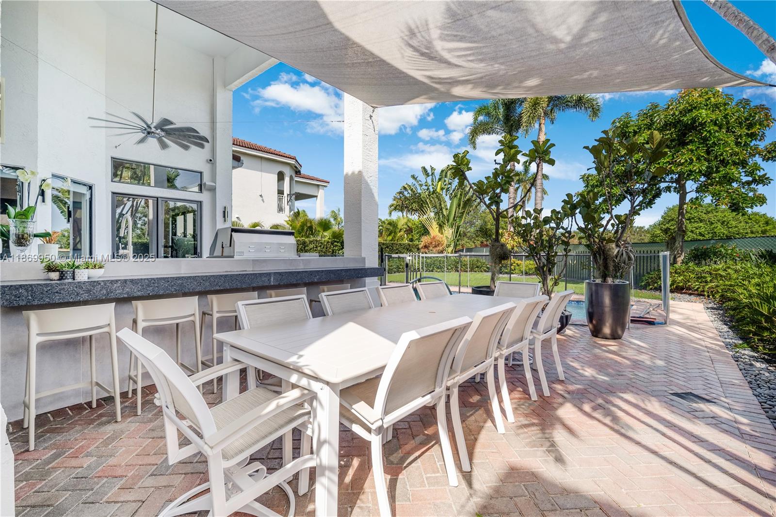 19411 NE 17th Ave Miami, FL 33179