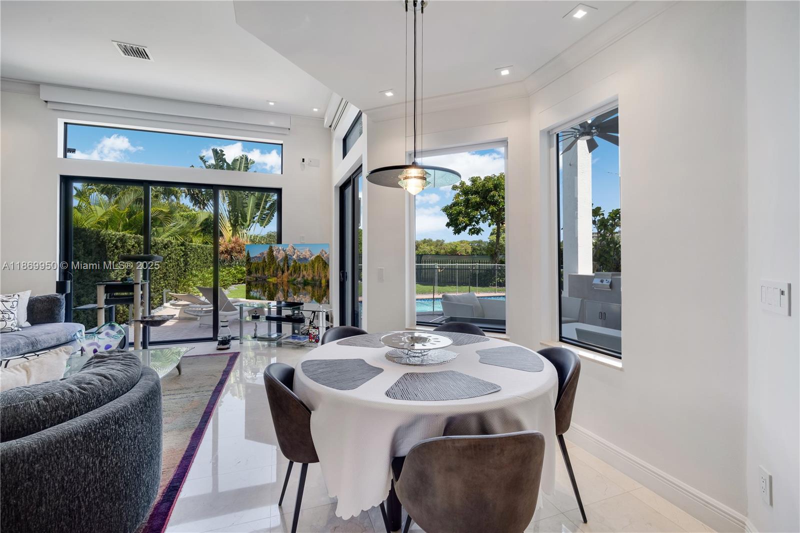 19411 NE 17th Ave Miami, FL 33179