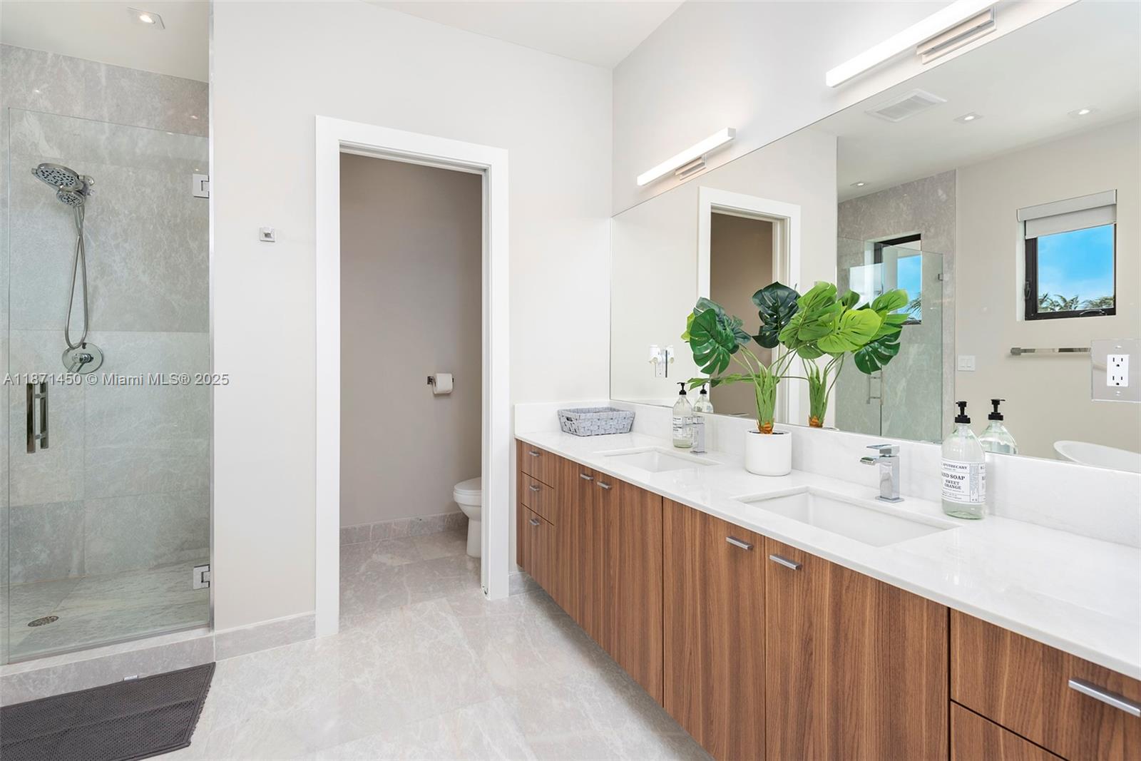 850 Washington St Hollywood, FL 33019