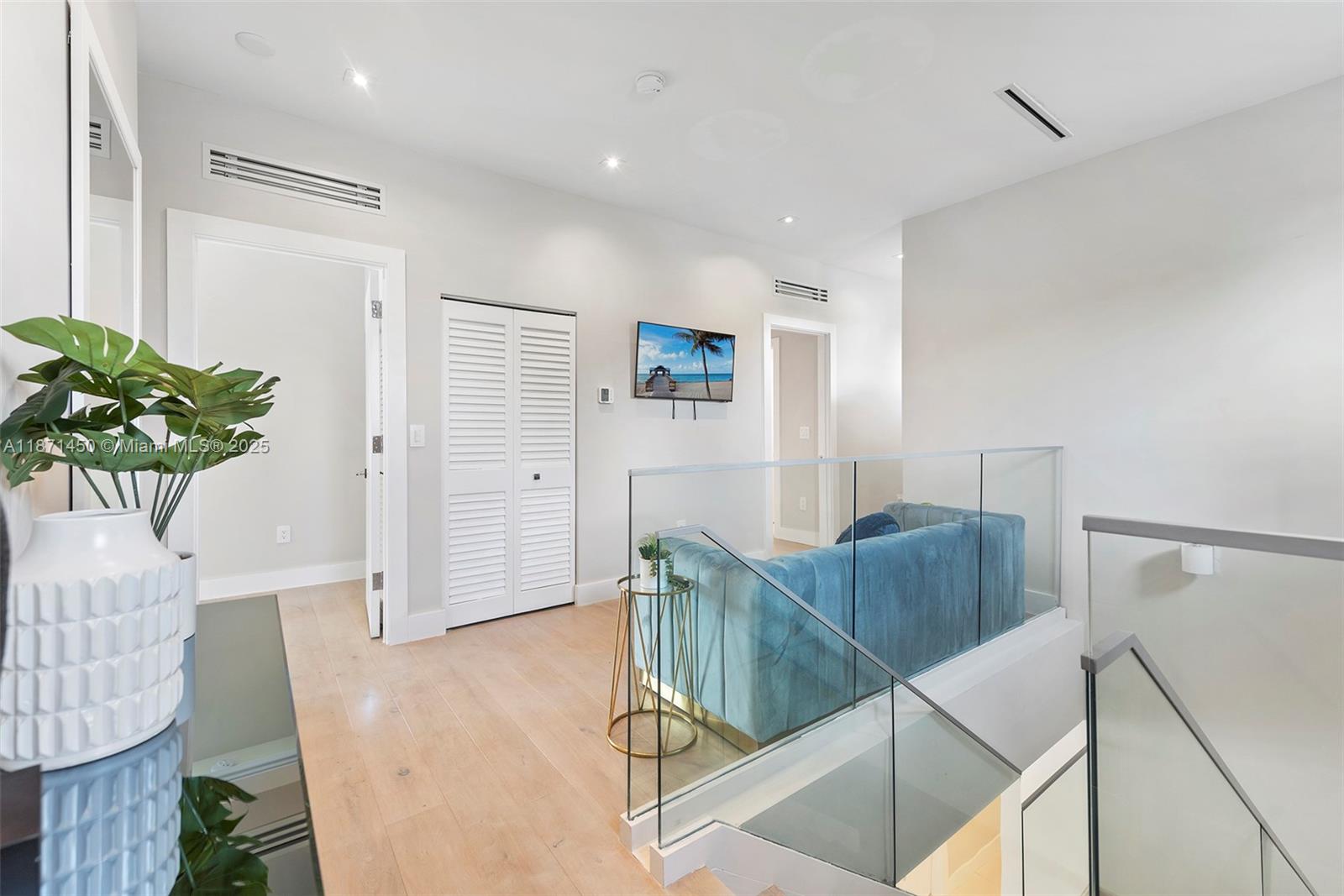 850 Washington St Hollywood, FL 33019