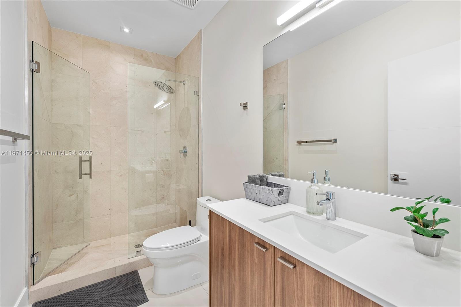 850 Washington St Hollywood, FL 33019