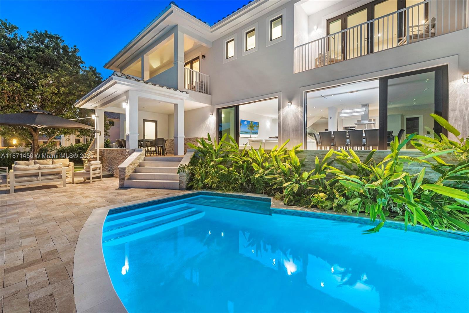 850 Washington St Hollywood, FL 33019