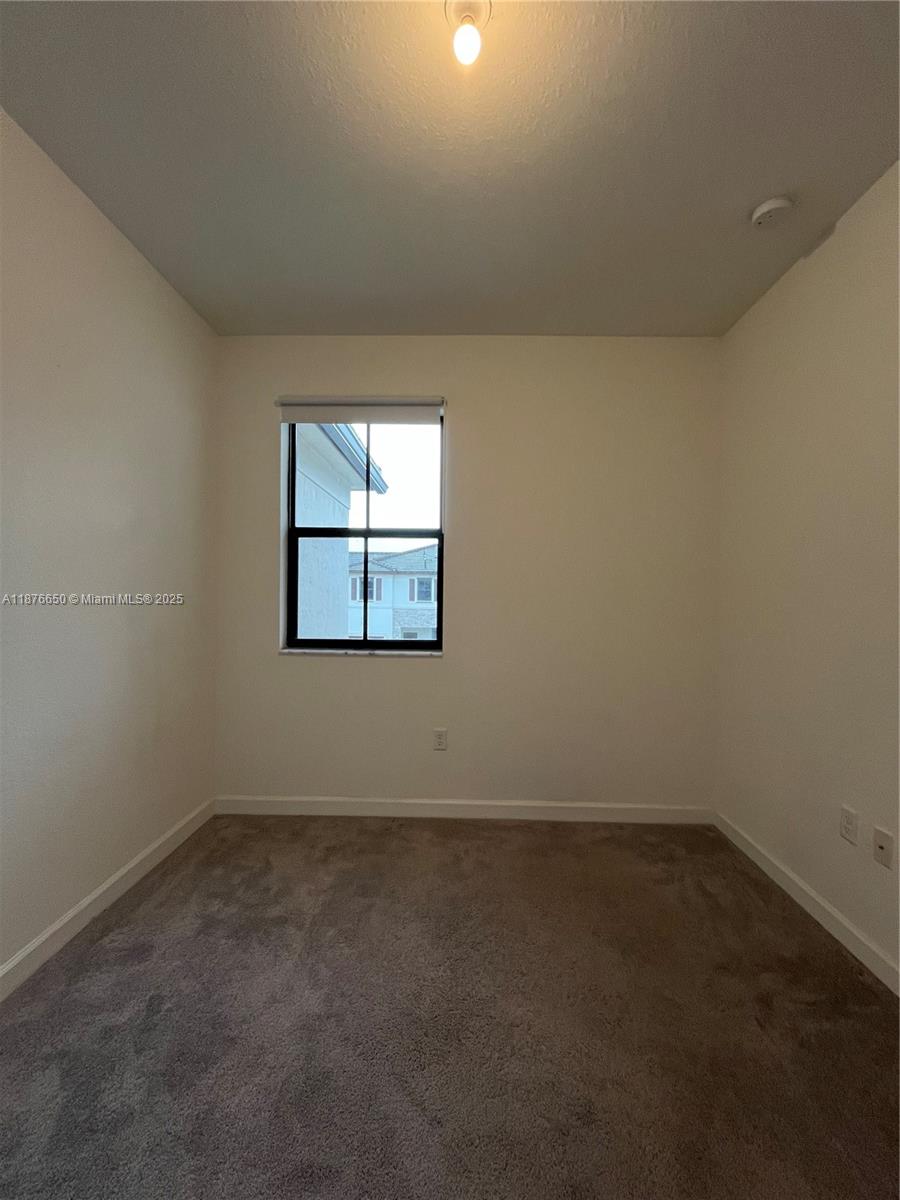 10247 SW 231st Ln Miami, FL 33190