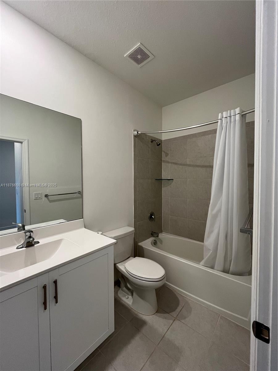 10247 SW 231st Ln Miami, FL 33190