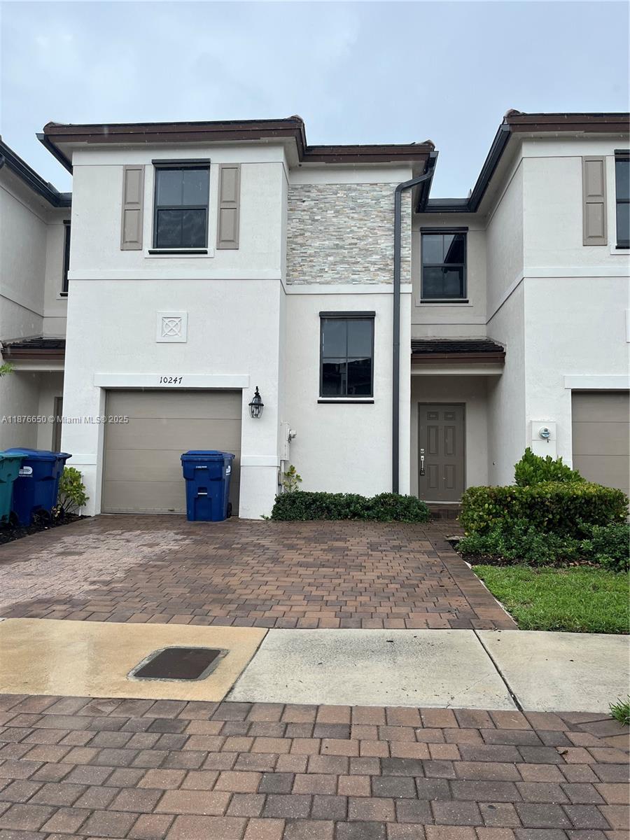 10247 SW 231st Ln Miami, FL 33190