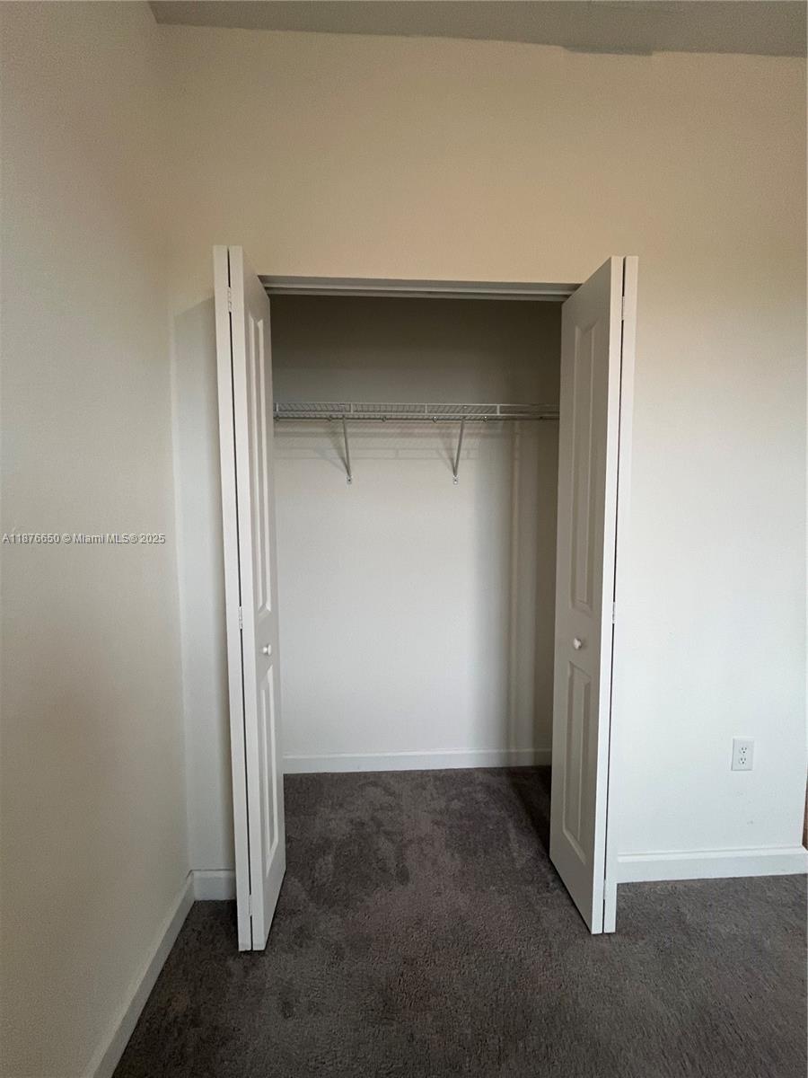 10247 SW 231st Ln Miami, FL 33190