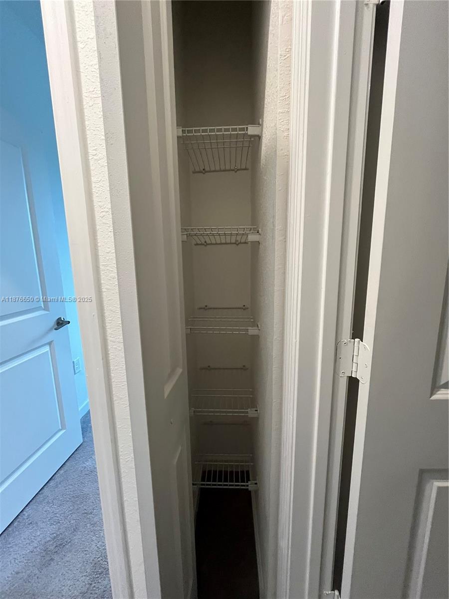 10247 SW 231st Ln Miami, FL 33190