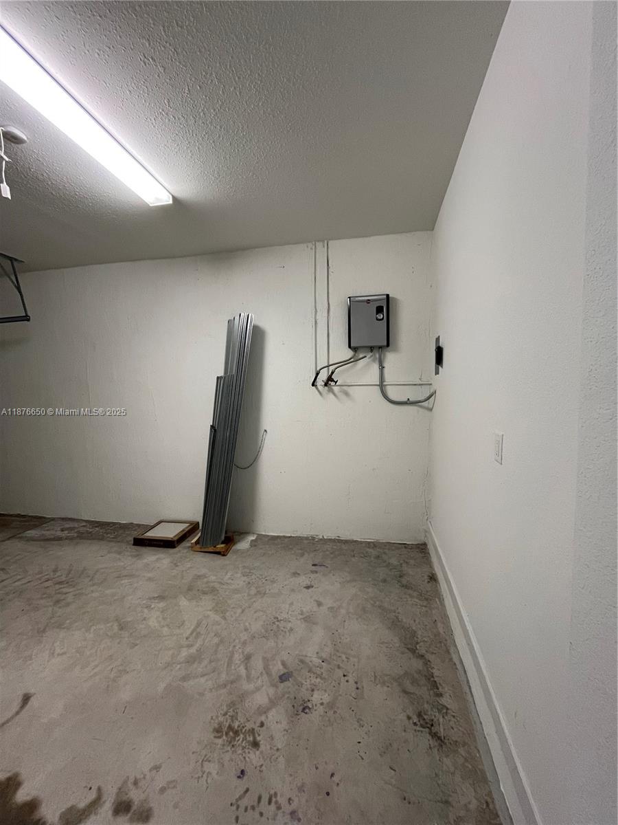 10247 SW 231st Ln Miami, FL 33190