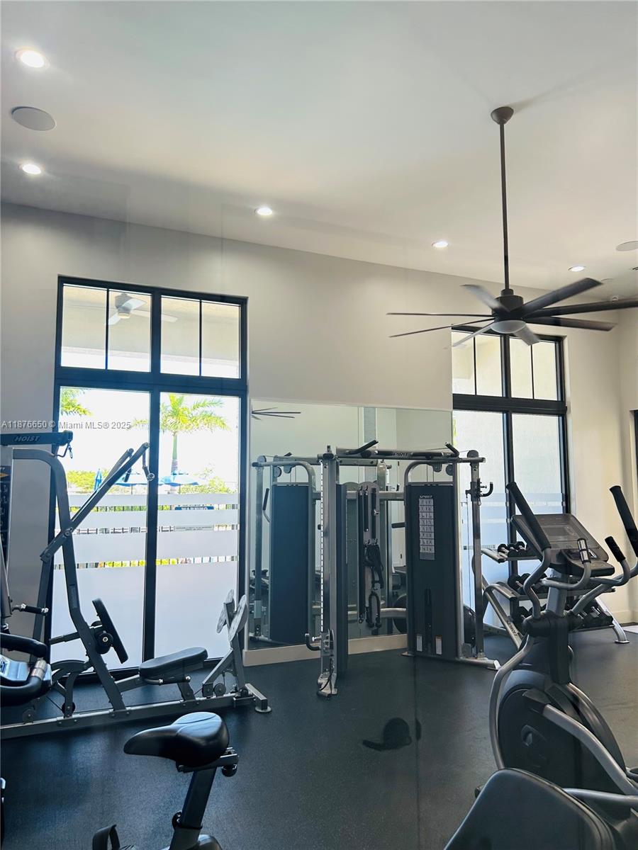 10247 SW 231st Ln Miami, FL 33190