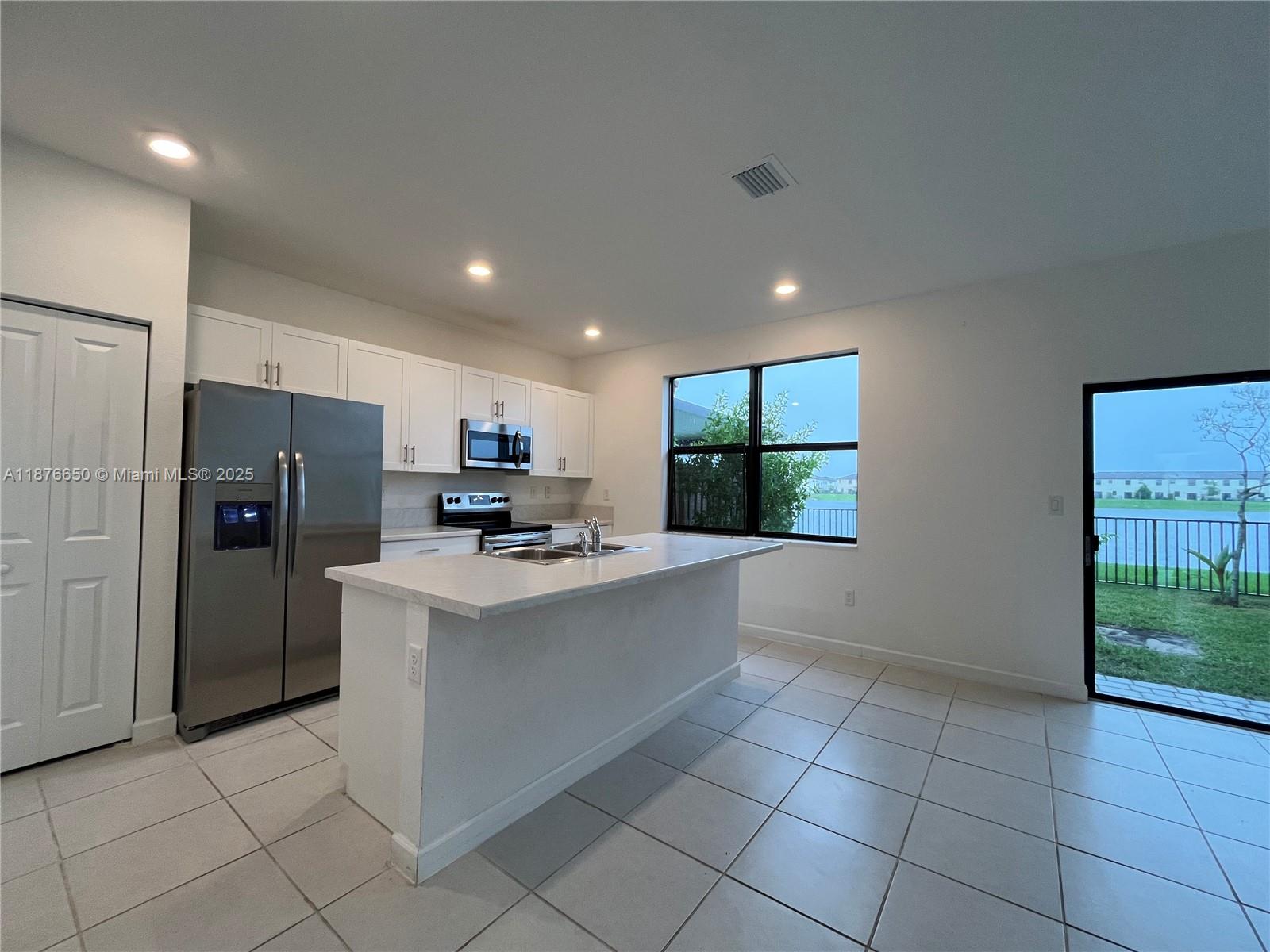 10247 SW 231st Ln Miami, FL 33190