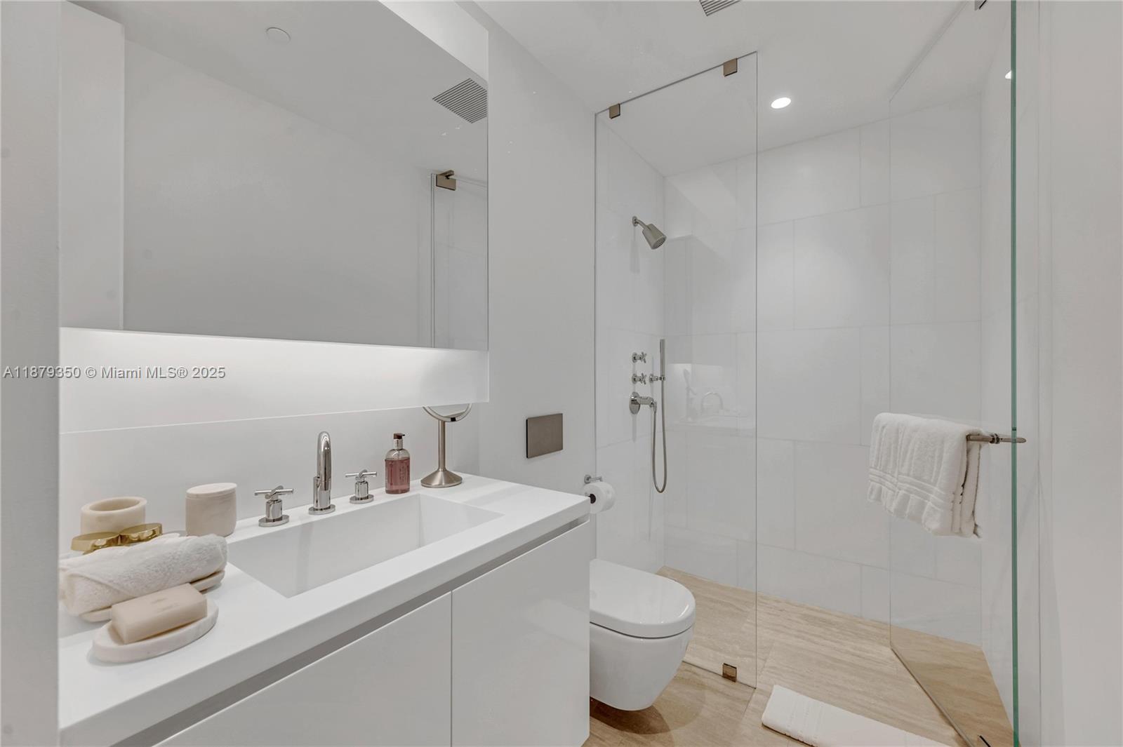 9111 Collins Ave #N-317 Surfside, FL 33154 9111 Collins Ave #N-317 Surfside, FL 33154