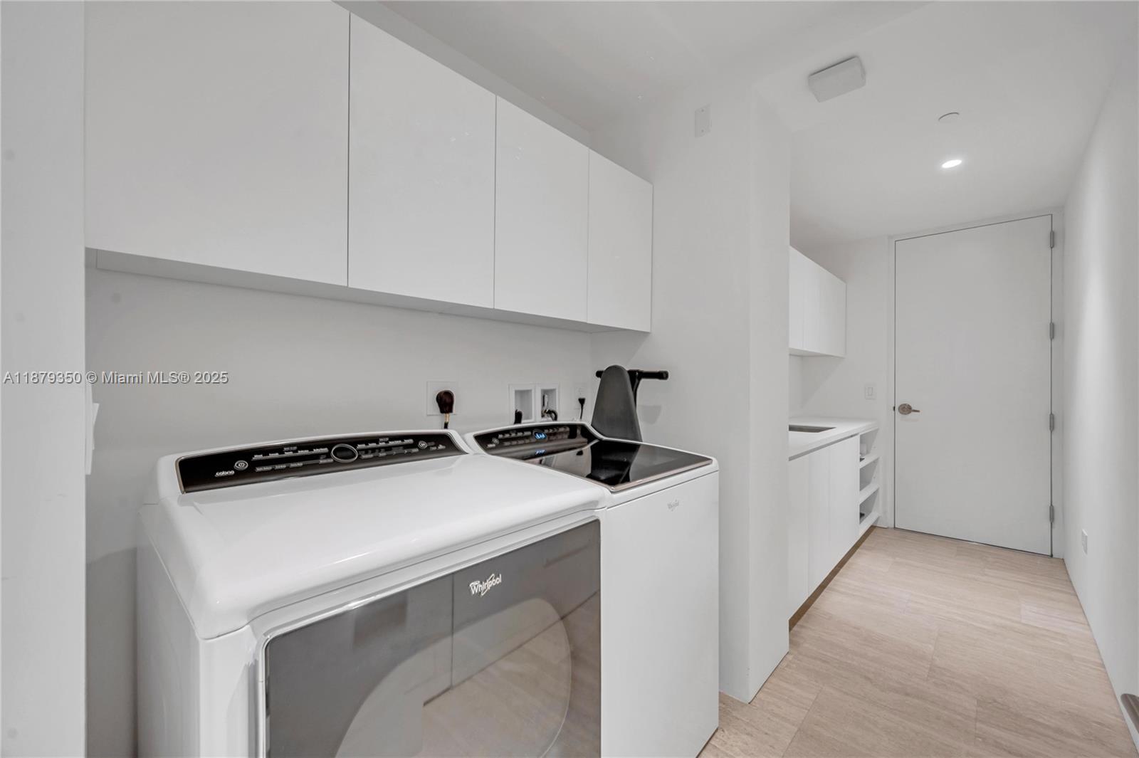 9111 Collins Ave #N-317 Surfside, FL 33154 9111 Collins Ave #N-317 Surfside, FL 33154