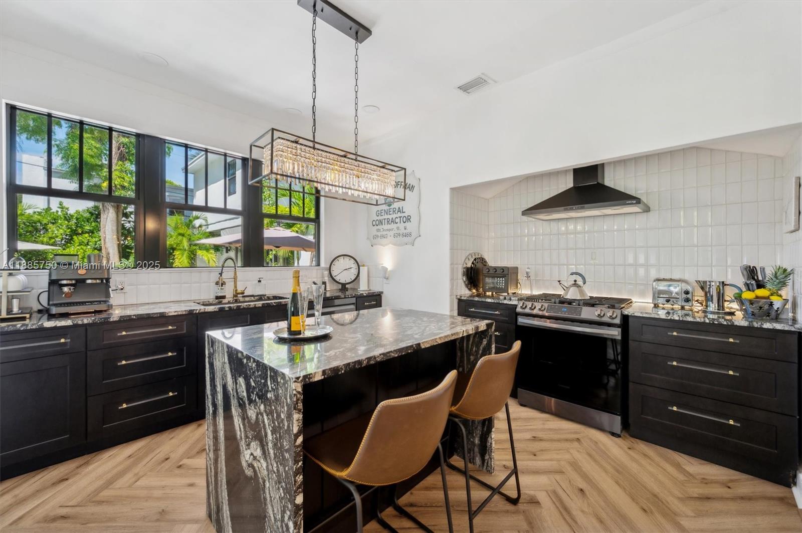 135 NE 45th St Miami, FL 33137