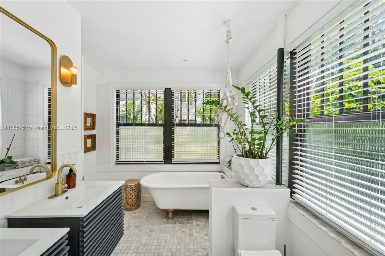 135 NE 45th St Miami, FL 33137