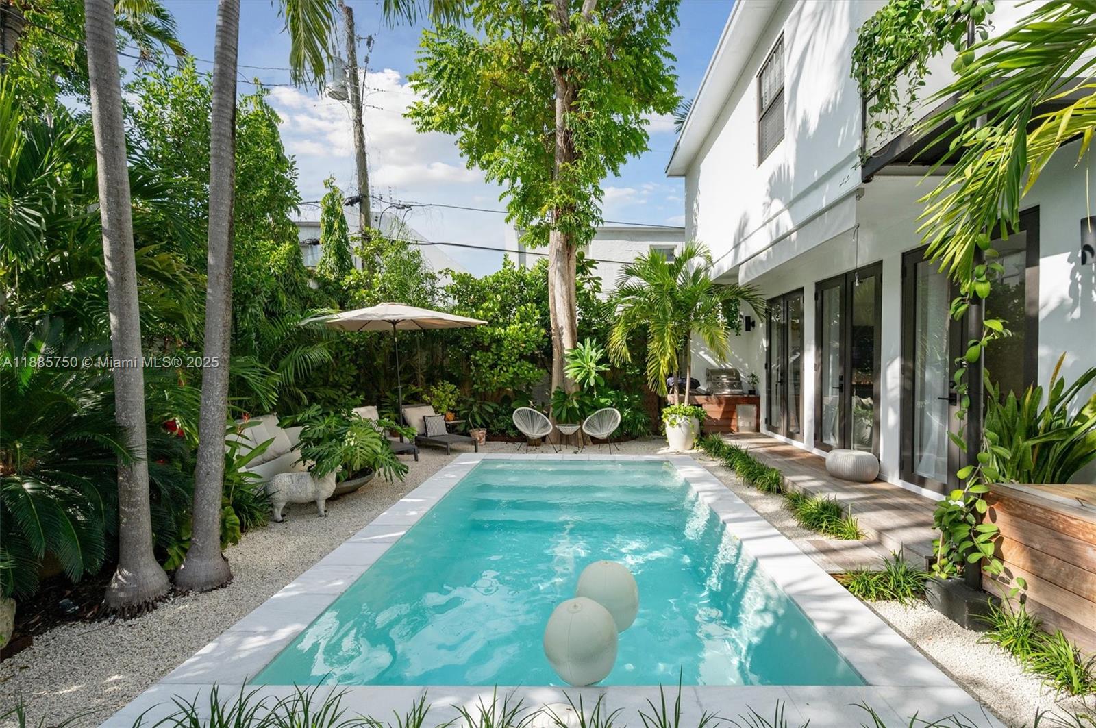 135 NE 45th St Miami, FL 33137