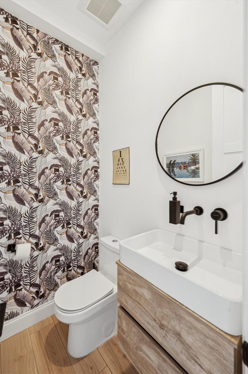 135 NE 45th St Miami, FL 33137