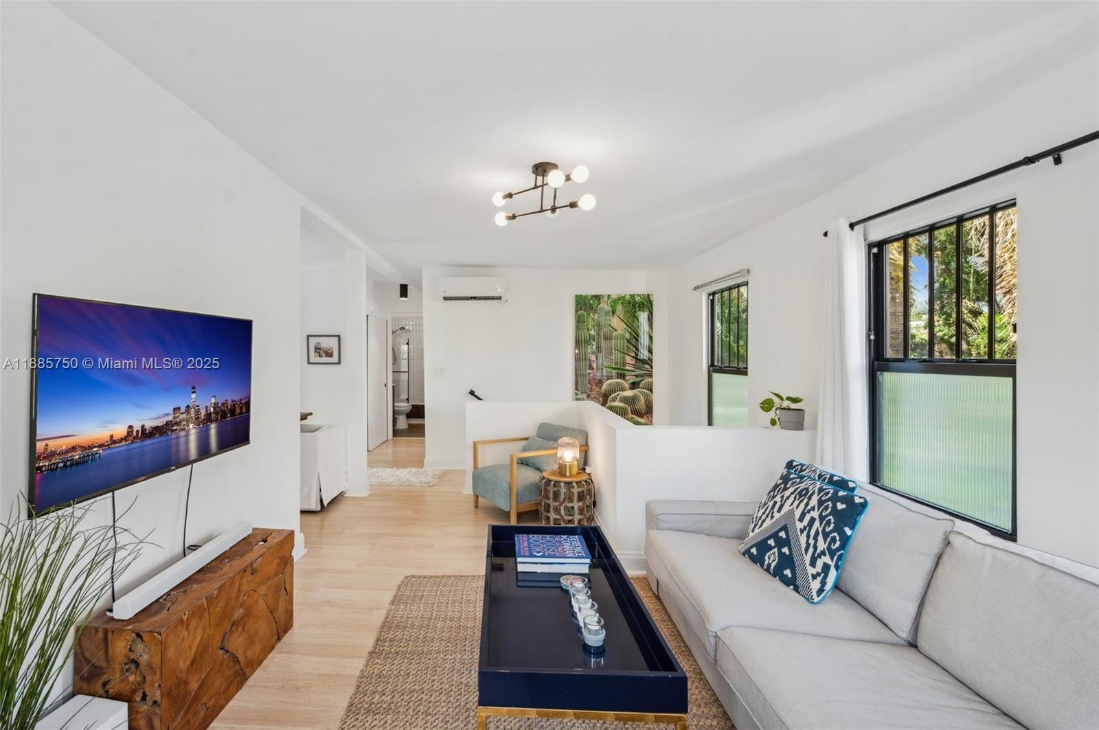 135 NE 45th St Miami, FL 33137