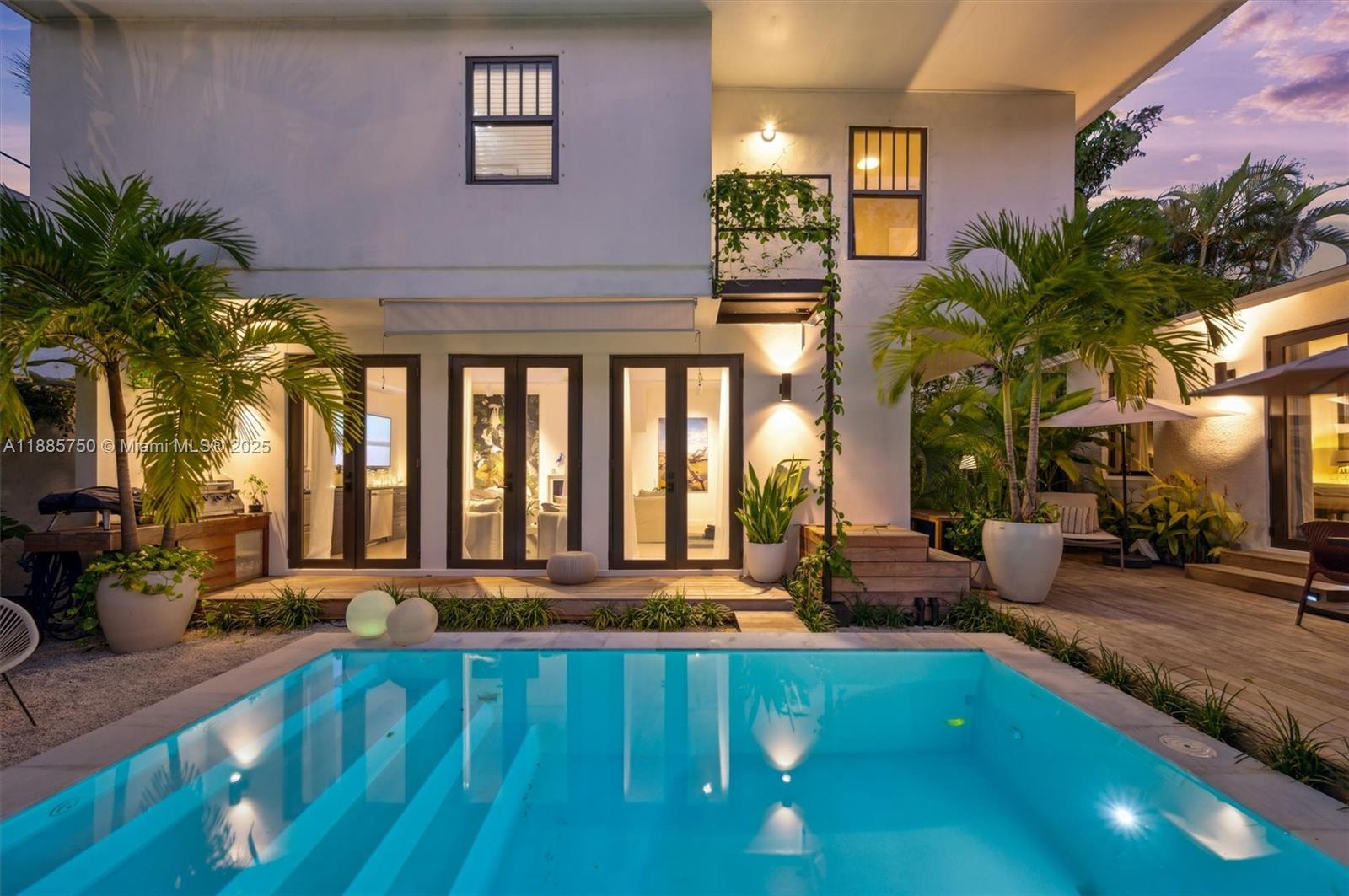 135 NE 45th St Miami, FL 33137