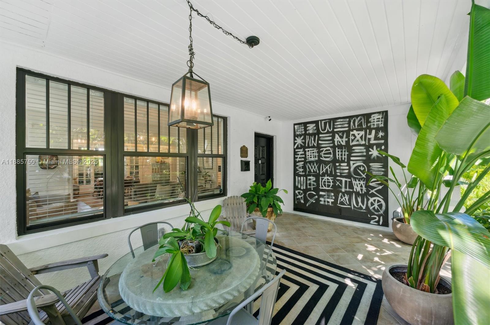 135 NE 45th St Miami, FL 33137