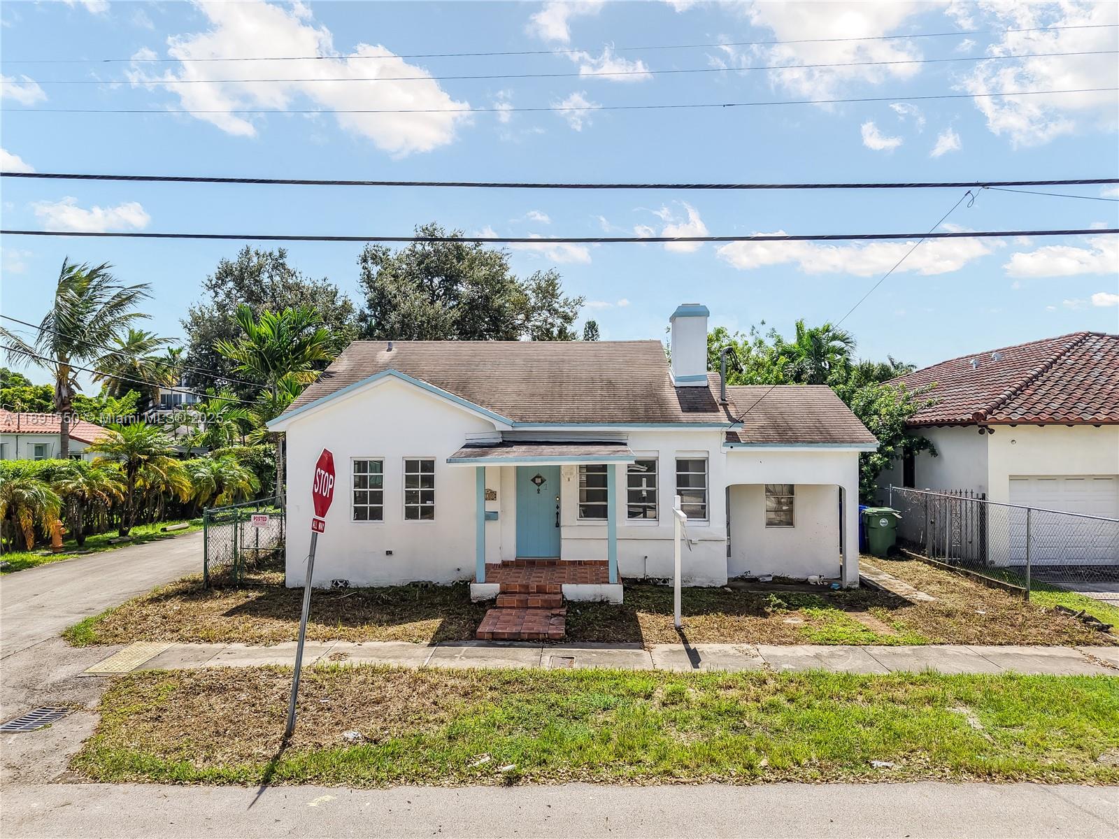 2100 SW 25th St Miami, FL 33133