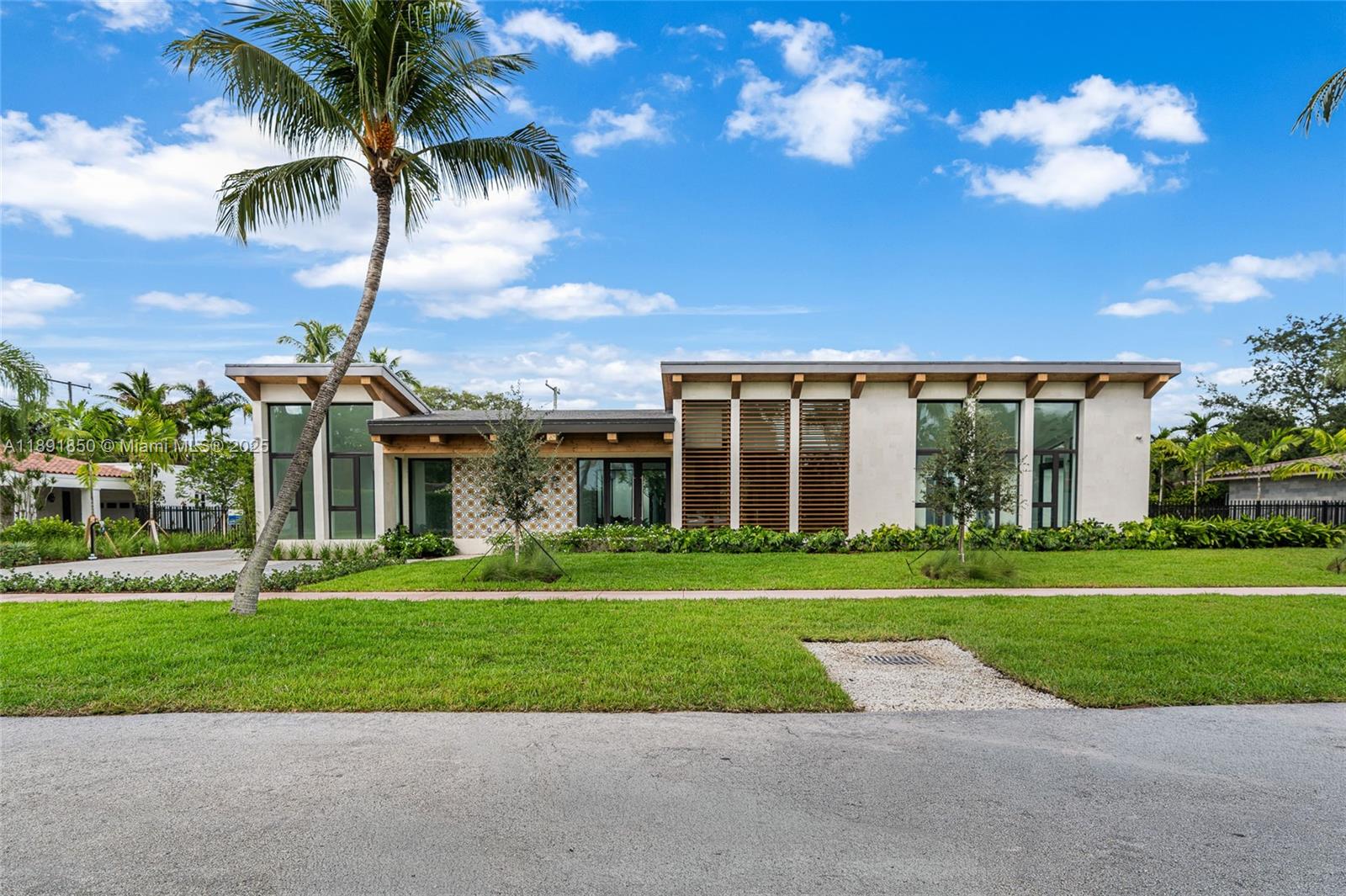 6716 San Vicente St Coral Gables, FL 33146