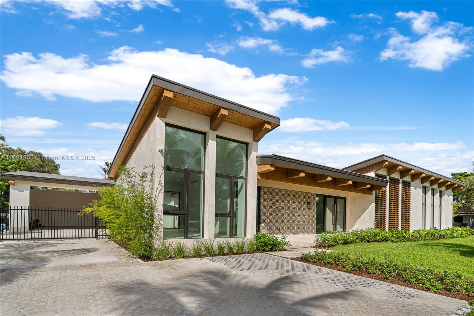 6716 San Vicente St Coral Gables, FL 33146