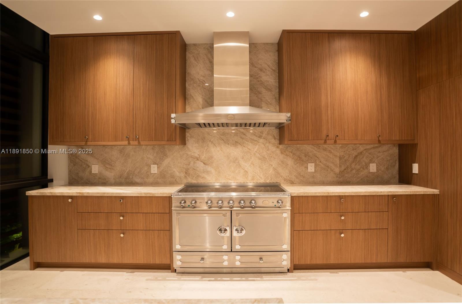 6716 San Vicente St Coral Gables, FL 33146