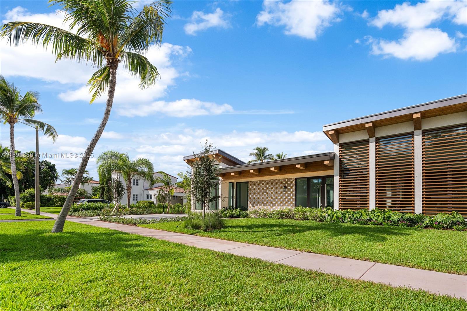 6716 San Vicente St Coral Gables, FL 33146