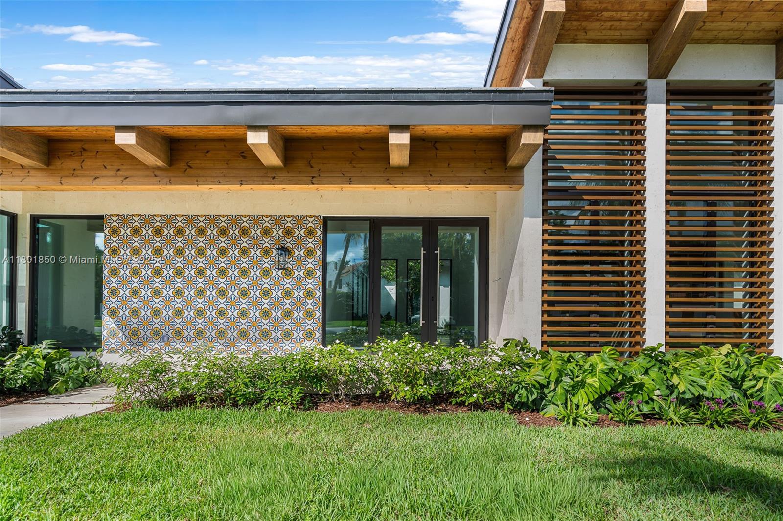 6716 San Vicente St Coral Gables, FL 33146