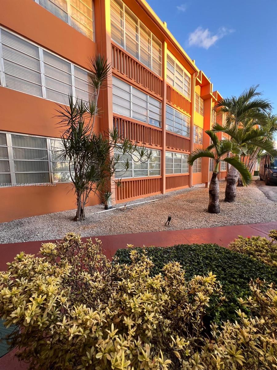1591 NE Miami Gdns Dr #107