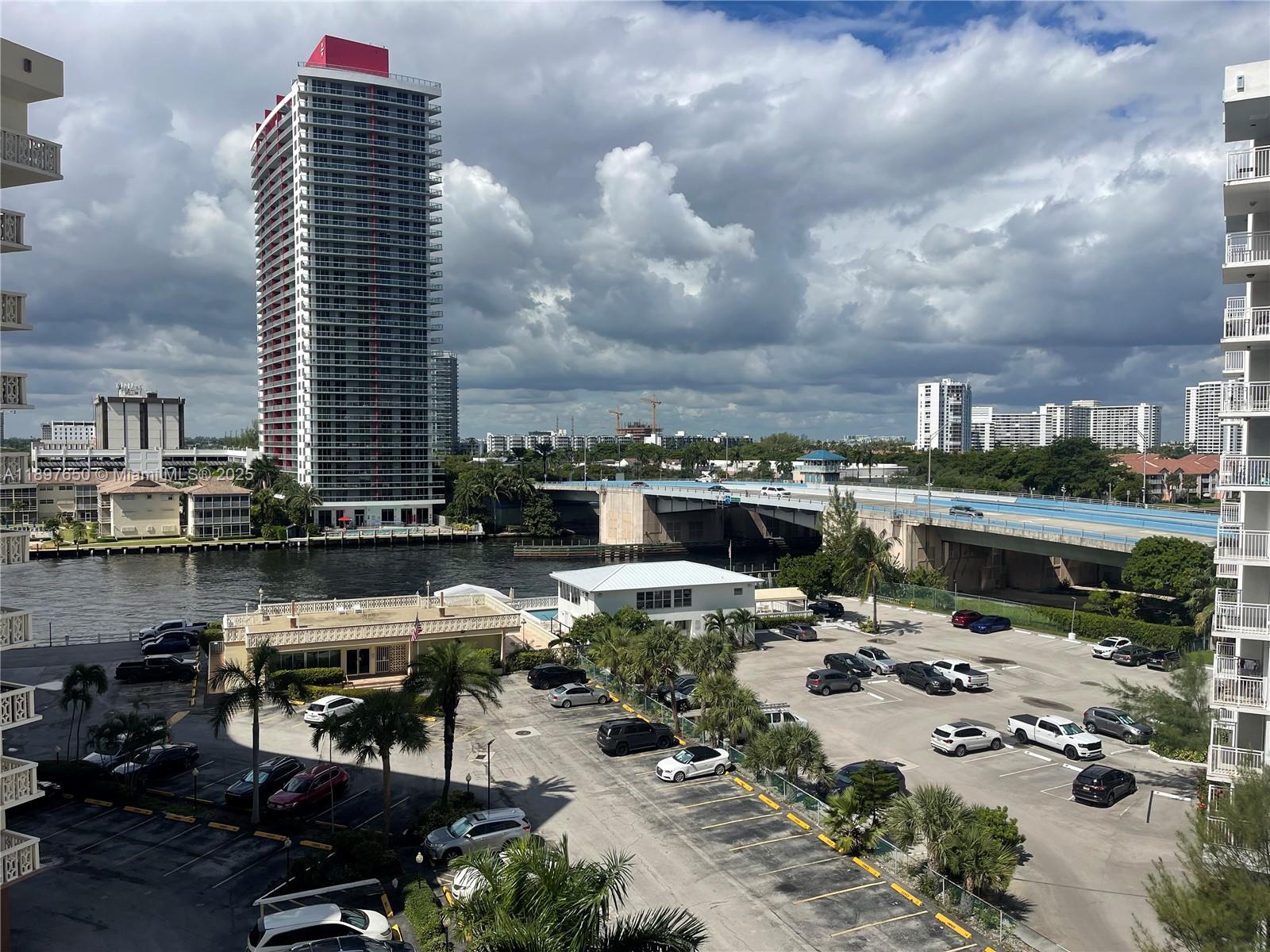 1825 S Ocean Dr #707