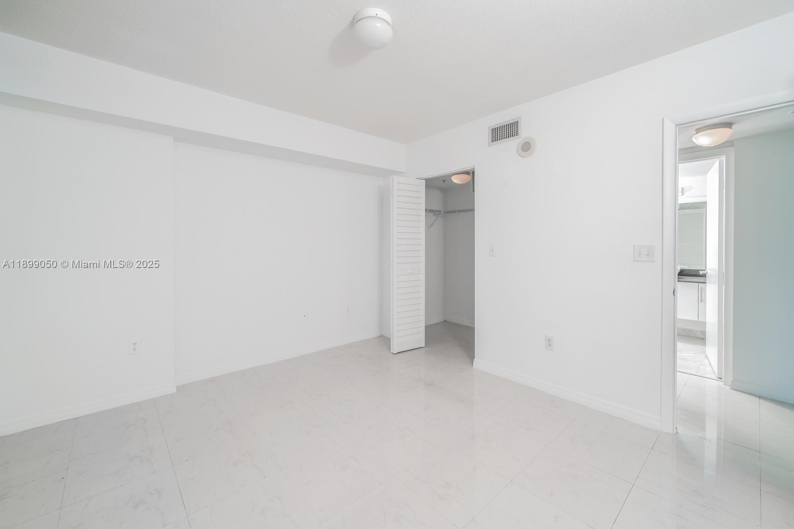 image Brickell On The River5