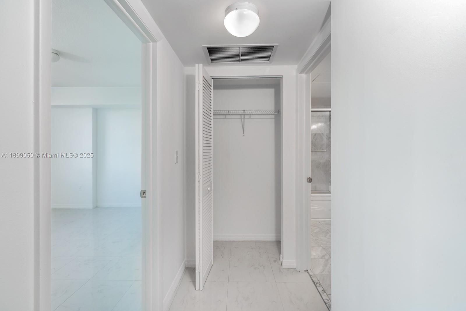 image Brickell On The River7