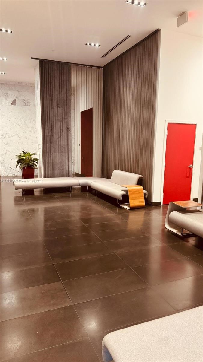 image Canvas Condo31