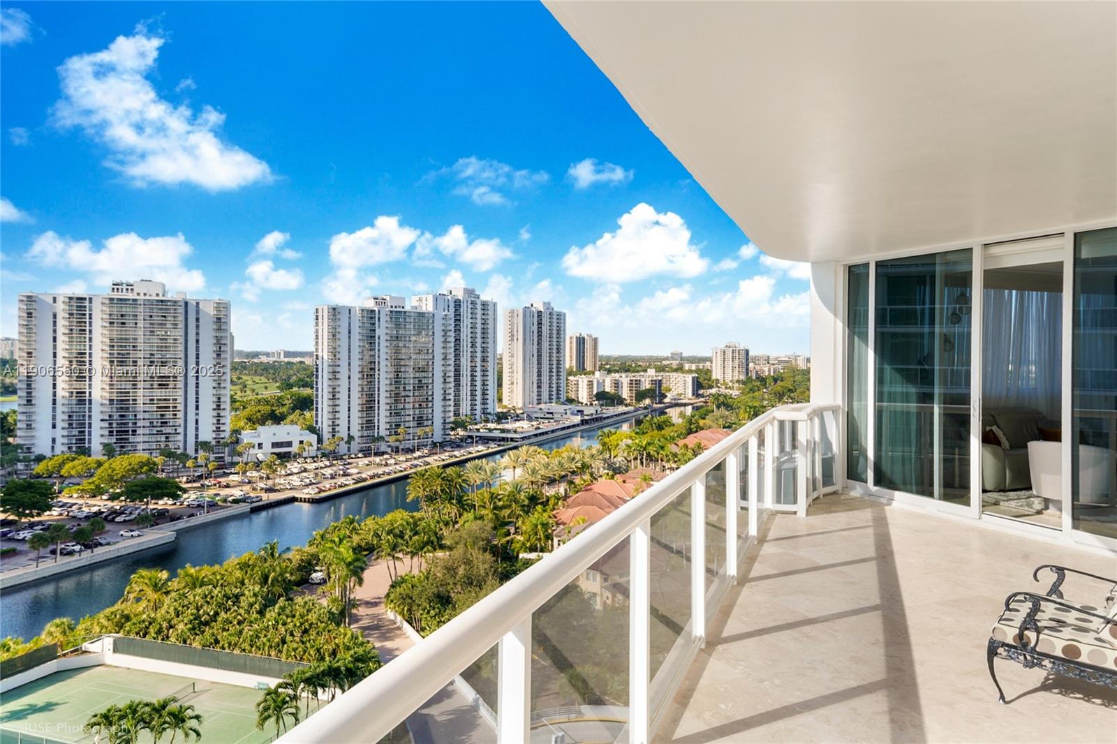 image One Island Place24